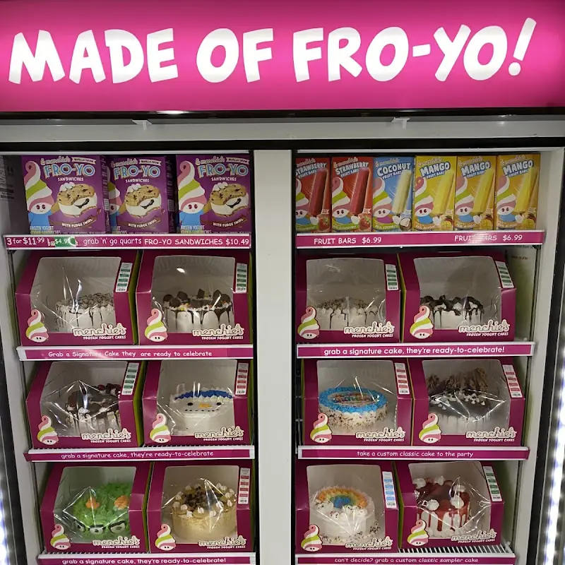 Menchies Frozen Yogurt