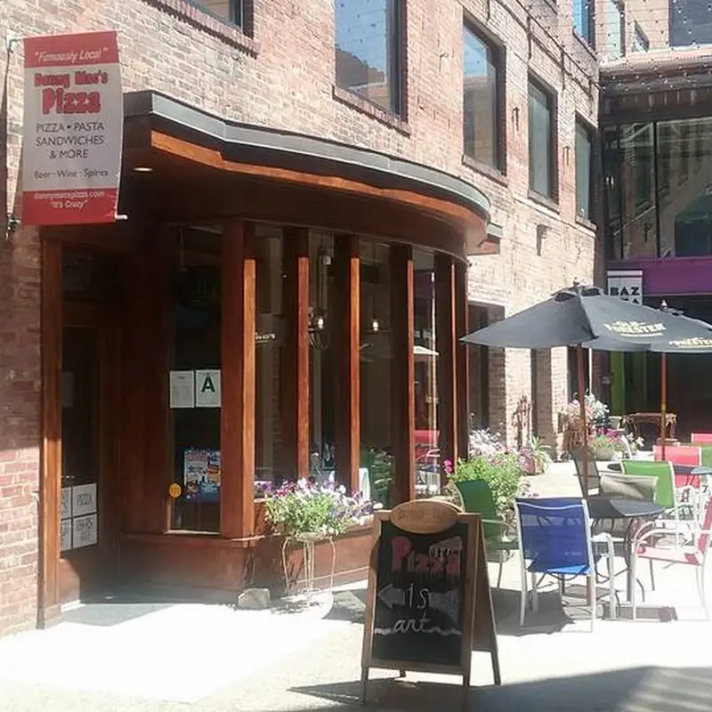 Danny Mac's Pizza - Mellwood
