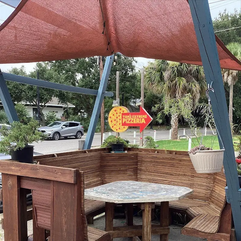 Tom’s Extreme Pizzeria LLC