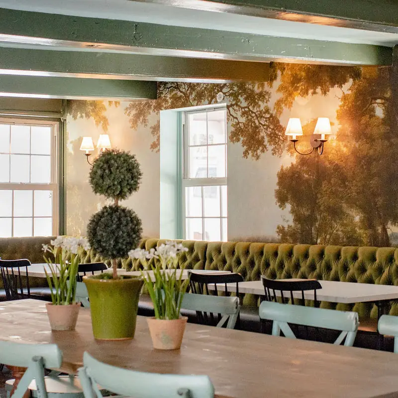 The Bird & Bottle Inn