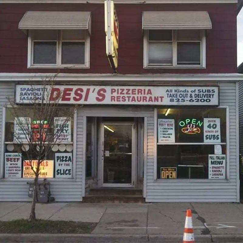 Desi's Pizzeria