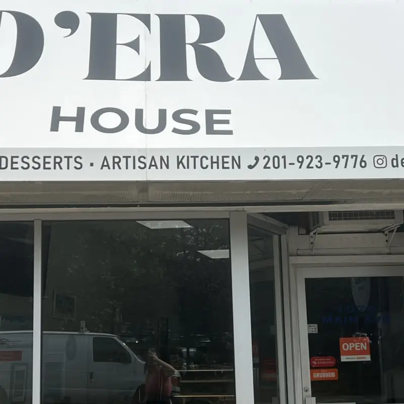 D’era House