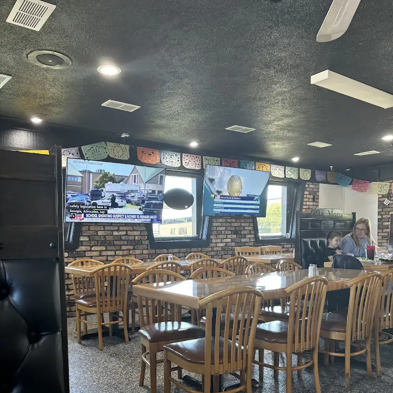 Ma' Mona Mexican Grill