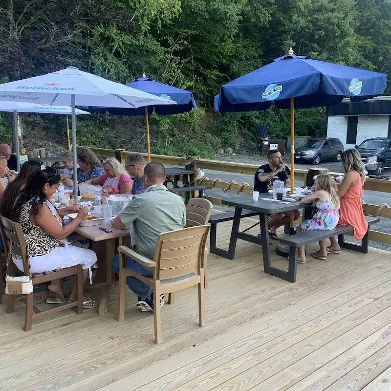 THE CAJUN BOIL & BAR