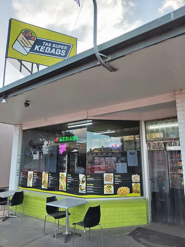 TAS SUPER Kebabs Campbell Town