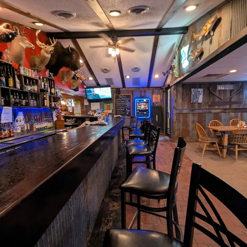 Buffalo Tracks Bar and Grill