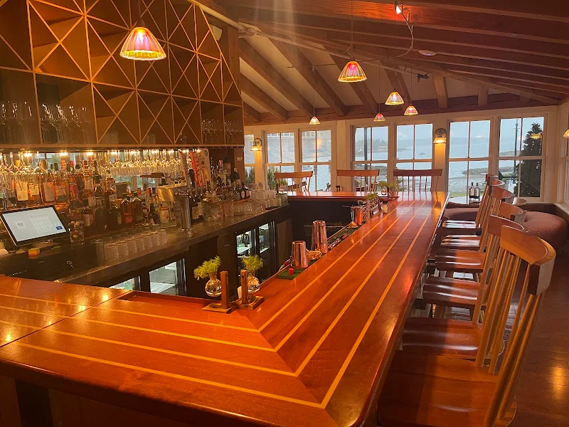 Treehouse Seaside Grill