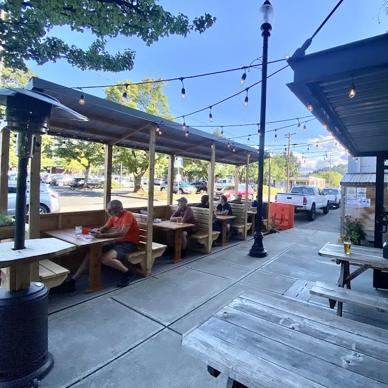 The Growler Garage, Gresham