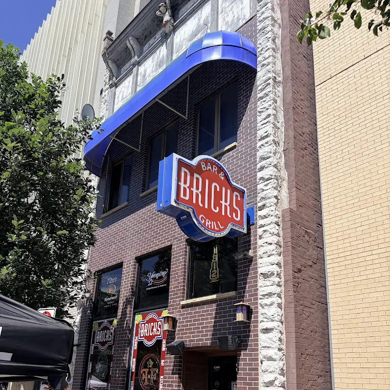 Bricks Bar & Grill