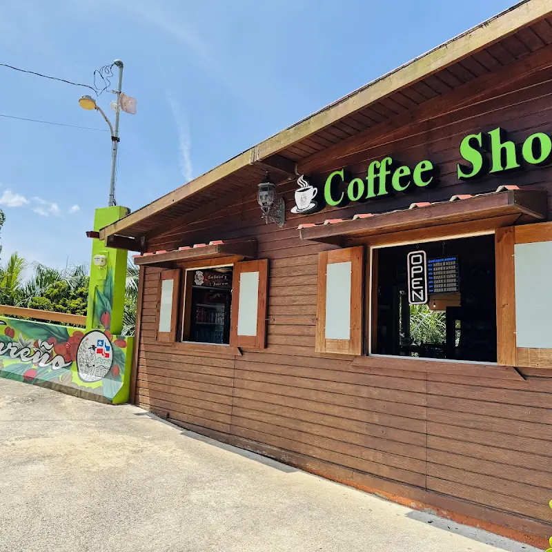 Café Lareño Torrefacción / Coffee Shop