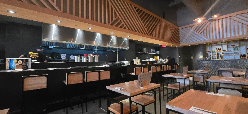 KINTON RAMEN SAINTE-CATHERINE X GUY