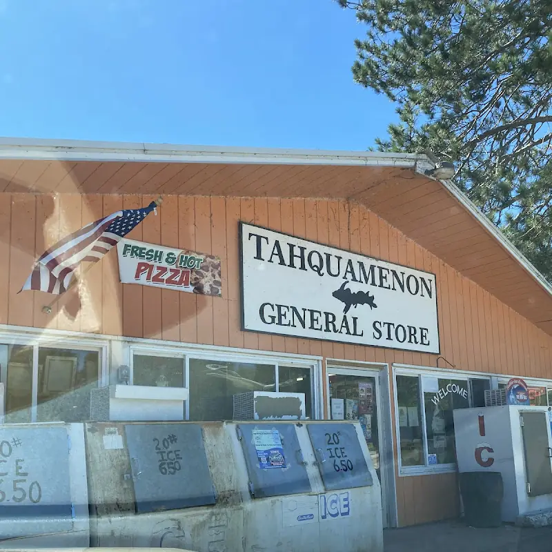 Tahquamenon Pizza
