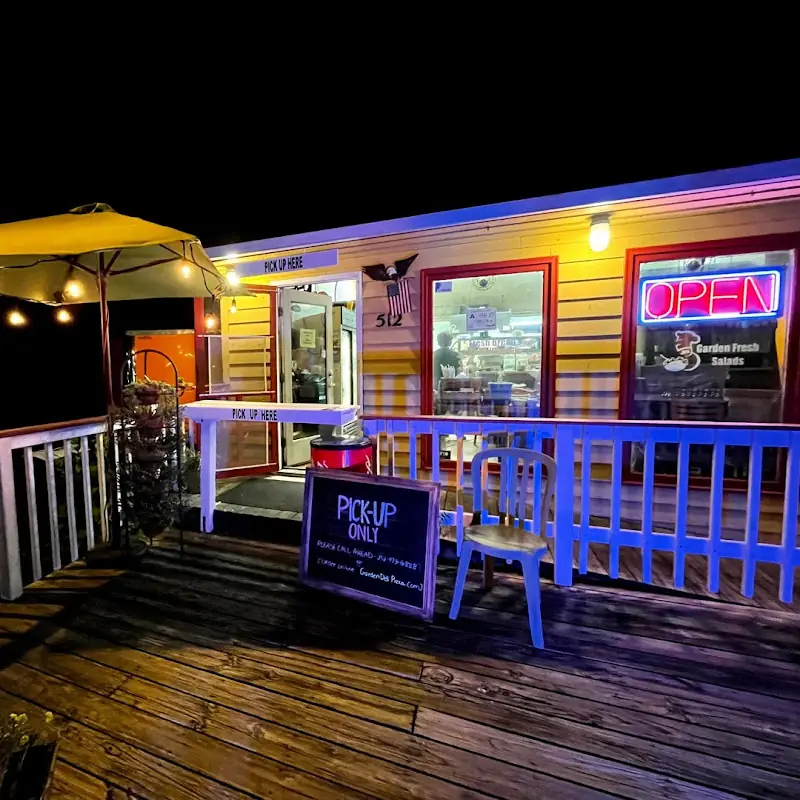Garden Deli & Pizzeria
