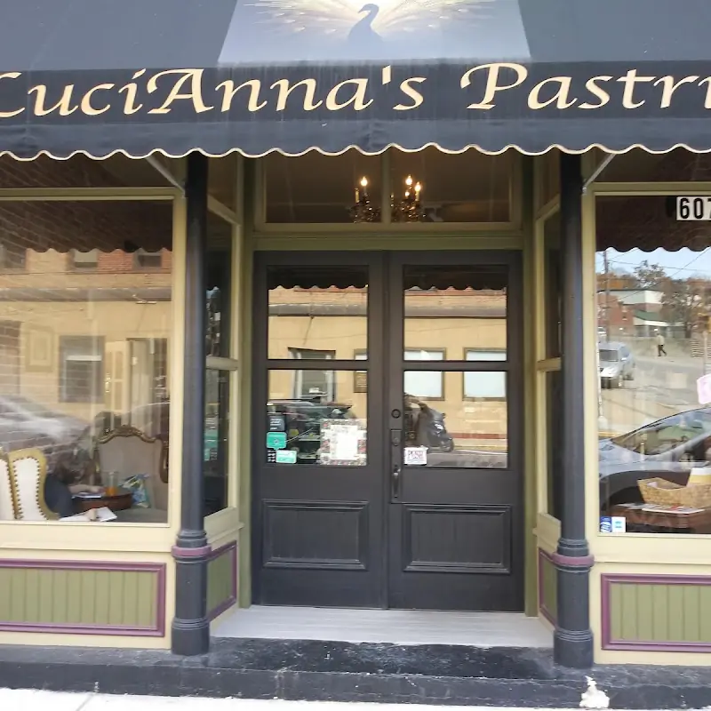 LuciAnna’s Bistrot & Patisserie