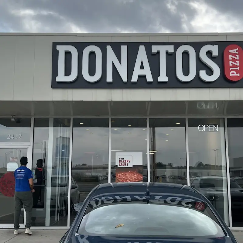 Donatos Pizza