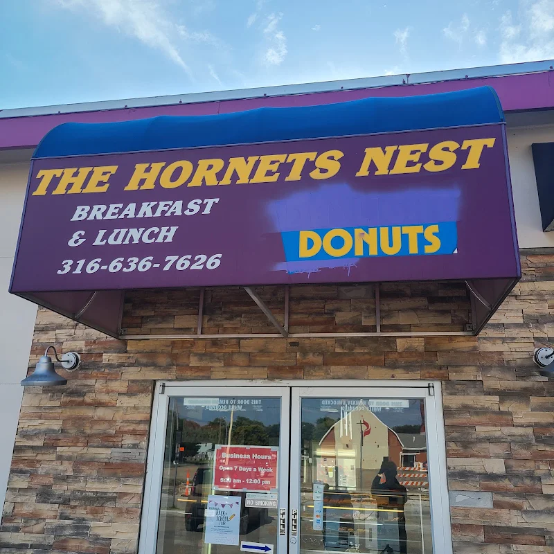 The Hornet's Nest, Daylight Donuts