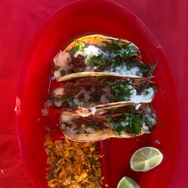 Chicken Crispy Tacos/  Flautas de pollo (5 Tacos).