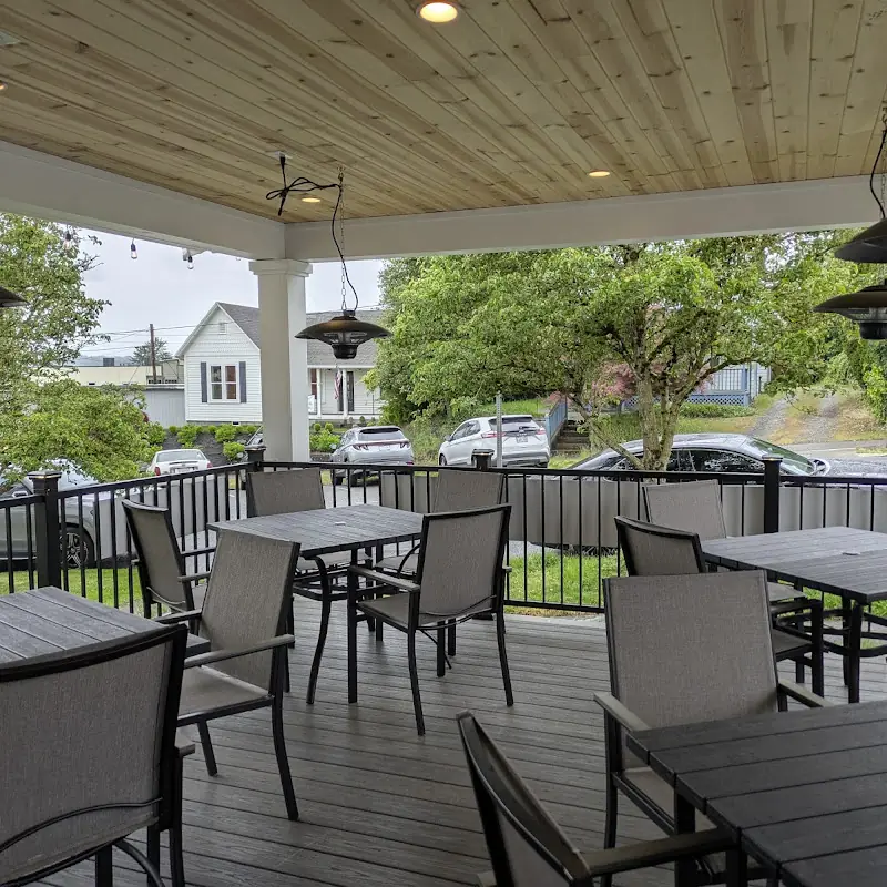 Thai and Taps Restaurant Snohomish