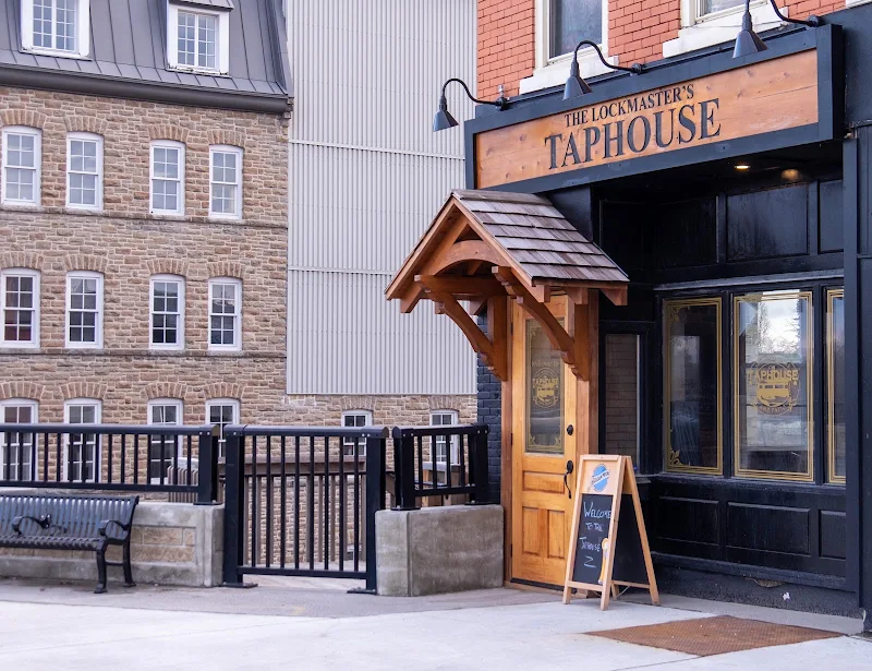 The Lockmaster's Taphouse