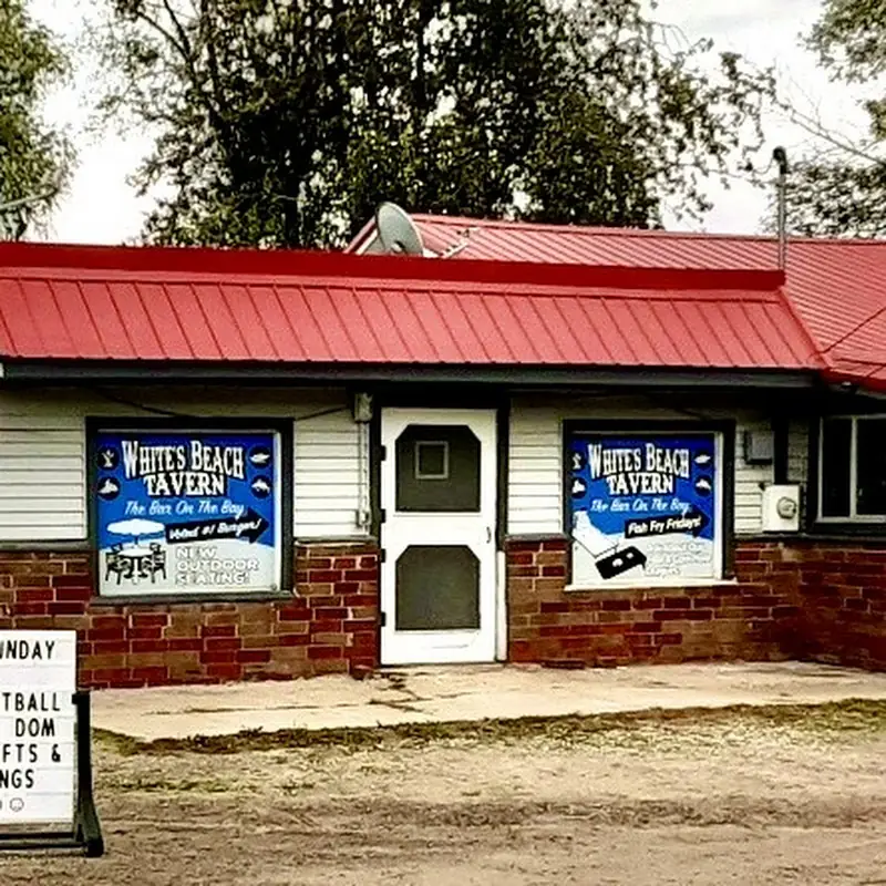 White's Beach Tavern