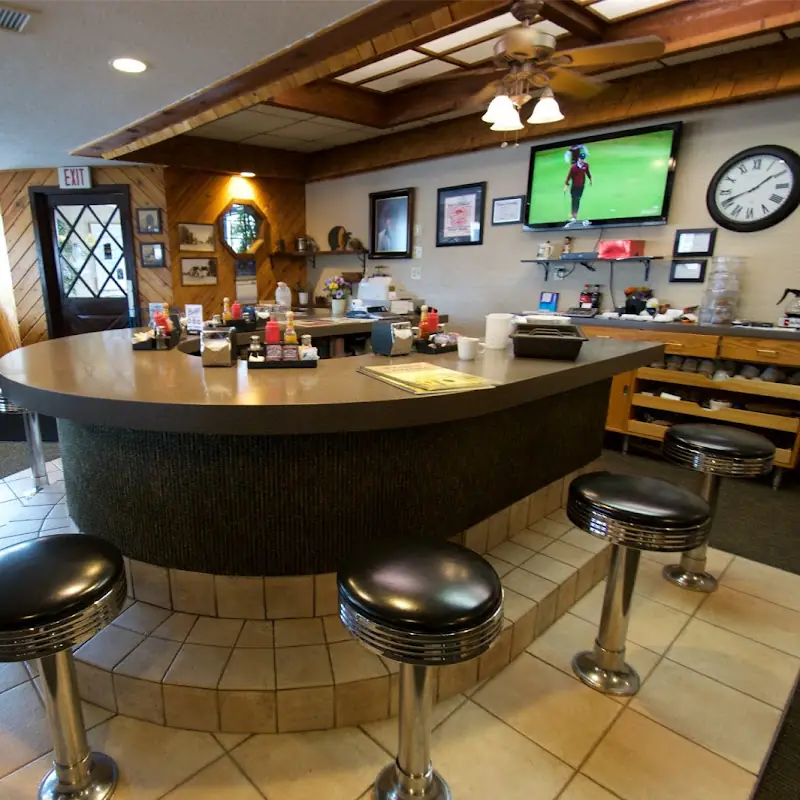 Lake Cafe