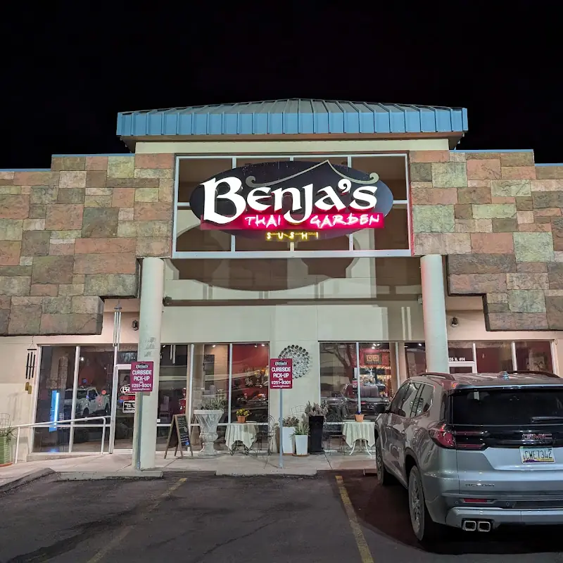 Benja's | Thai Garden & Sushi