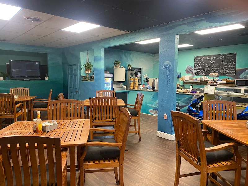 Beachside Bagel World