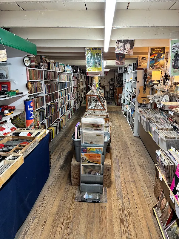 Crossroads Antique & Deli