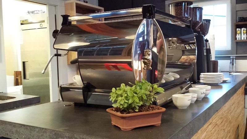Flag & Wire Coffee
