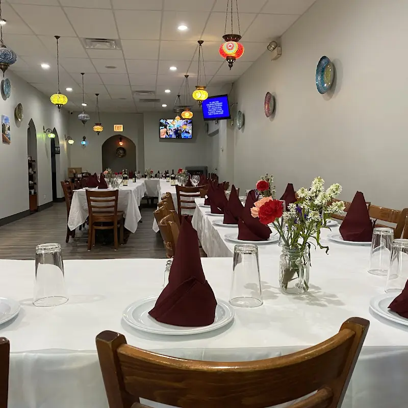 Zizi's Cafe