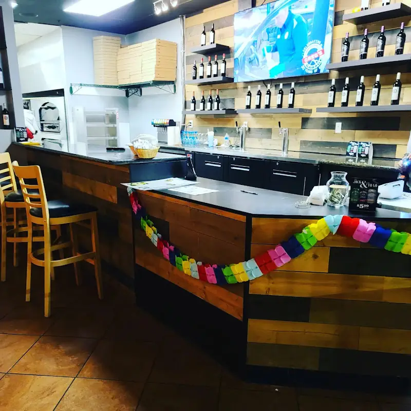 Vino's Pizza