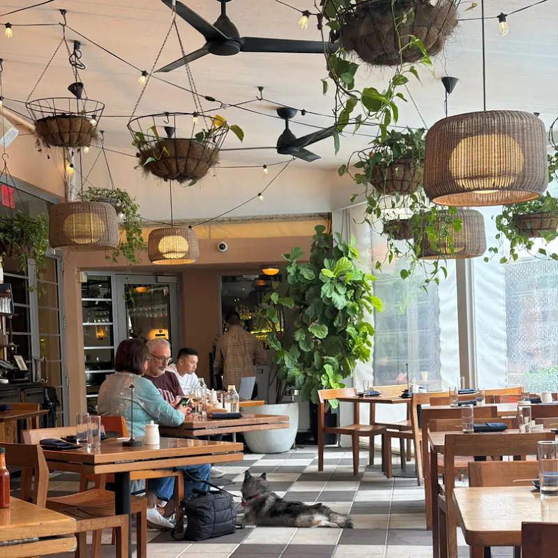 The Tavern at Oceanside Hotel - American Restaurant in Miami Beach