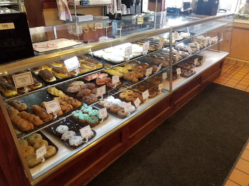 Ryke's Bakery Catering & Cafe