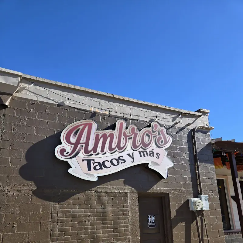 Ambro’s Tacos Y Más
