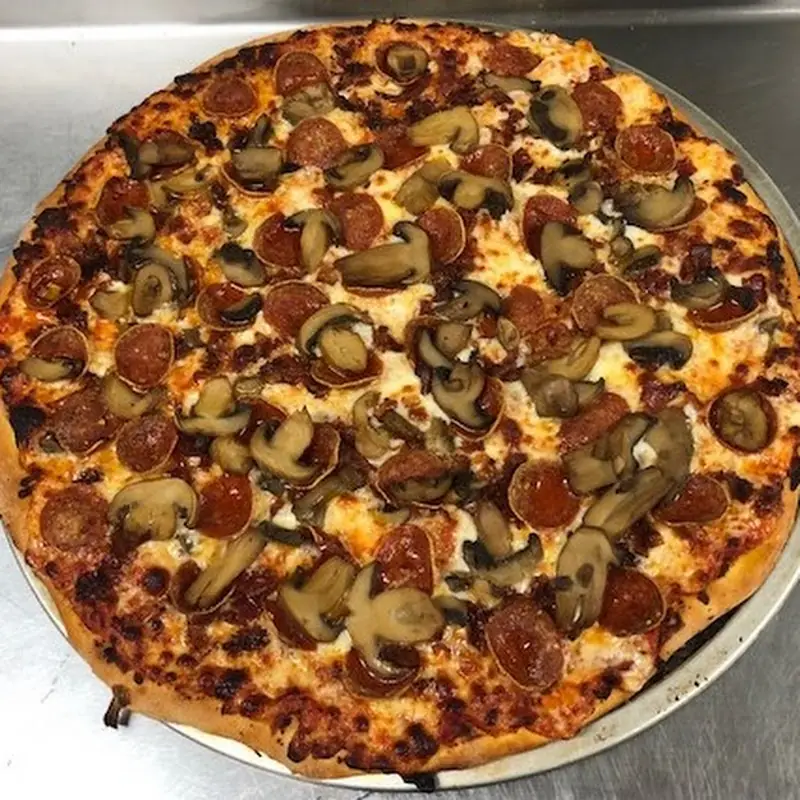 The Dock’s Lakeside Pizza
