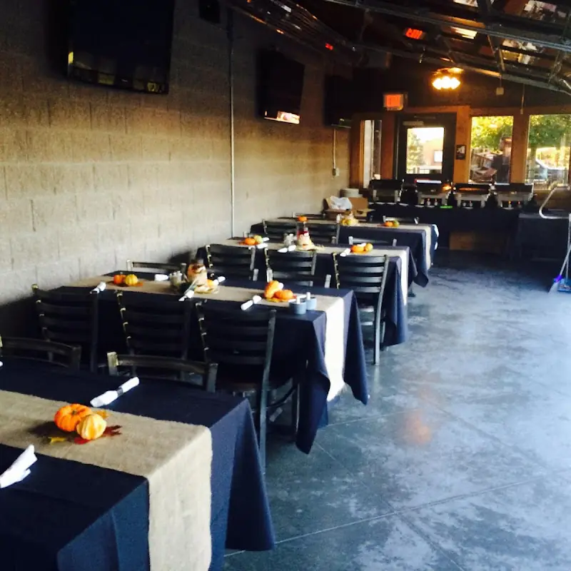 Peppino's Sports Grille & Pizzeria