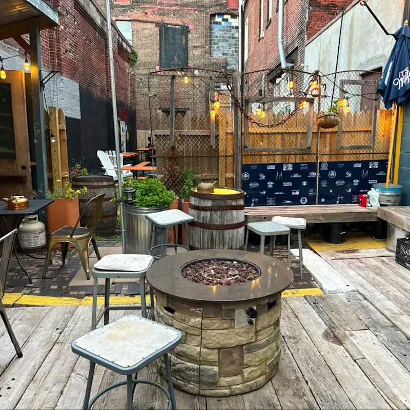 Sutton's Bar