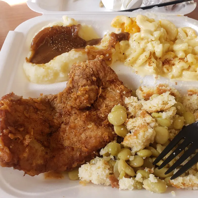 Mama's Kitchen