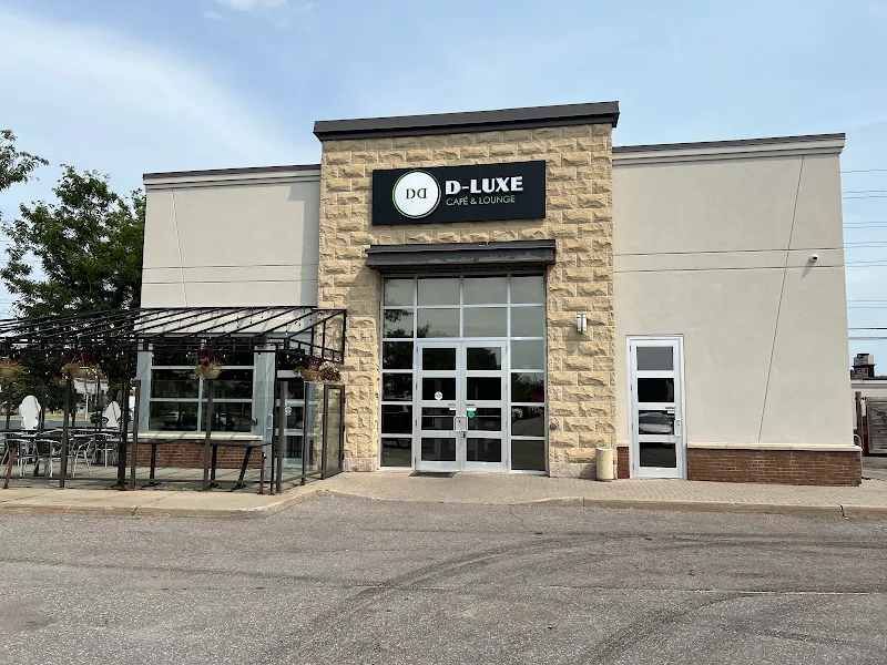 D-Luxé Cafe & Lounge