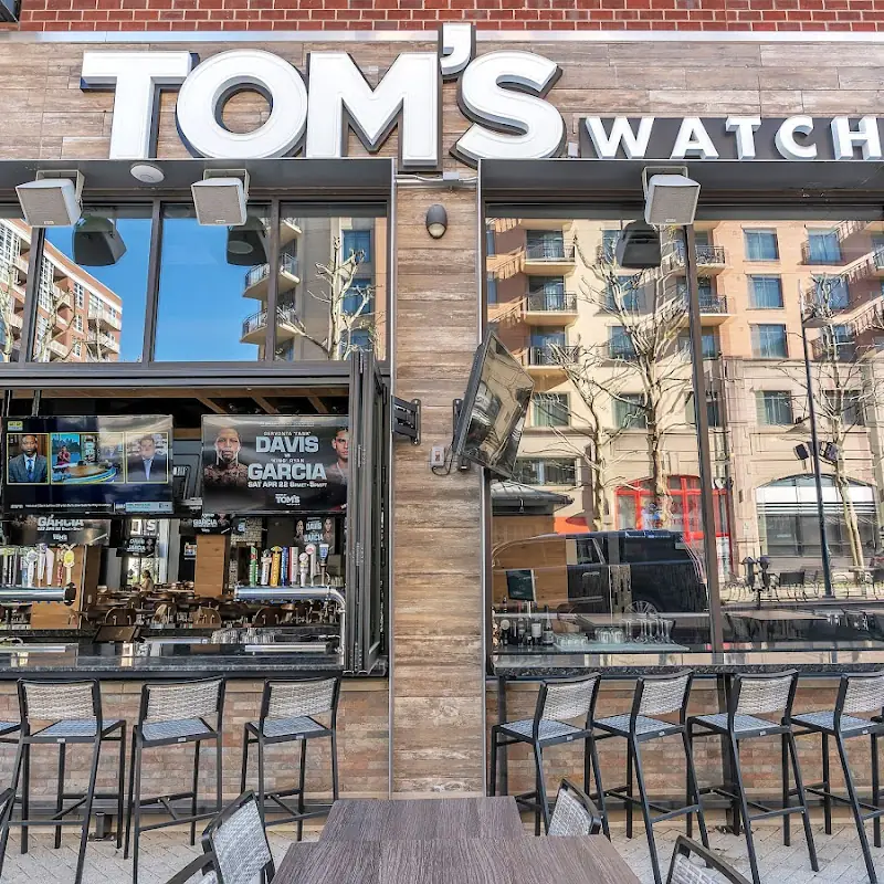 Tom's Watch Bar - National Harbor