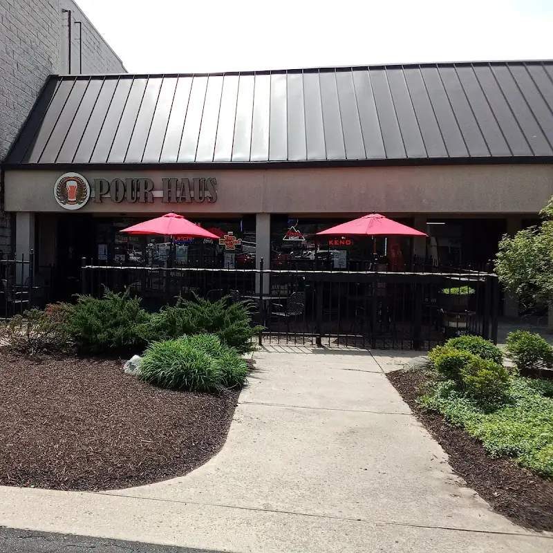 Pour Haus Grill & Tavern