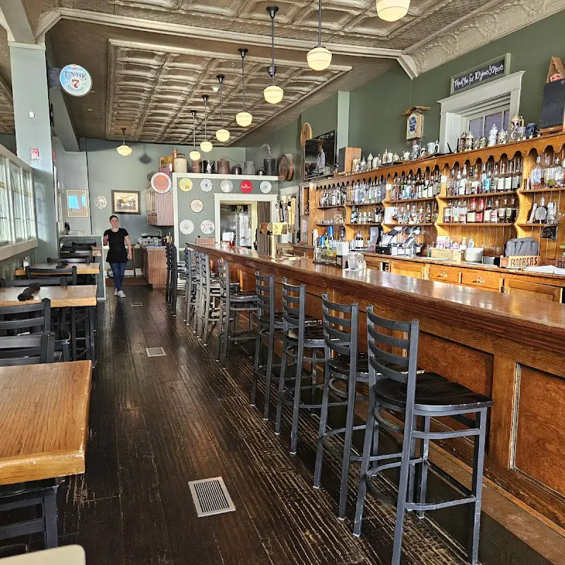 Old Dutch Hotel & Tavern