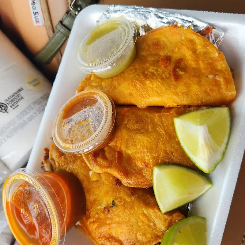 Picos Tacos and Cerveza Truck