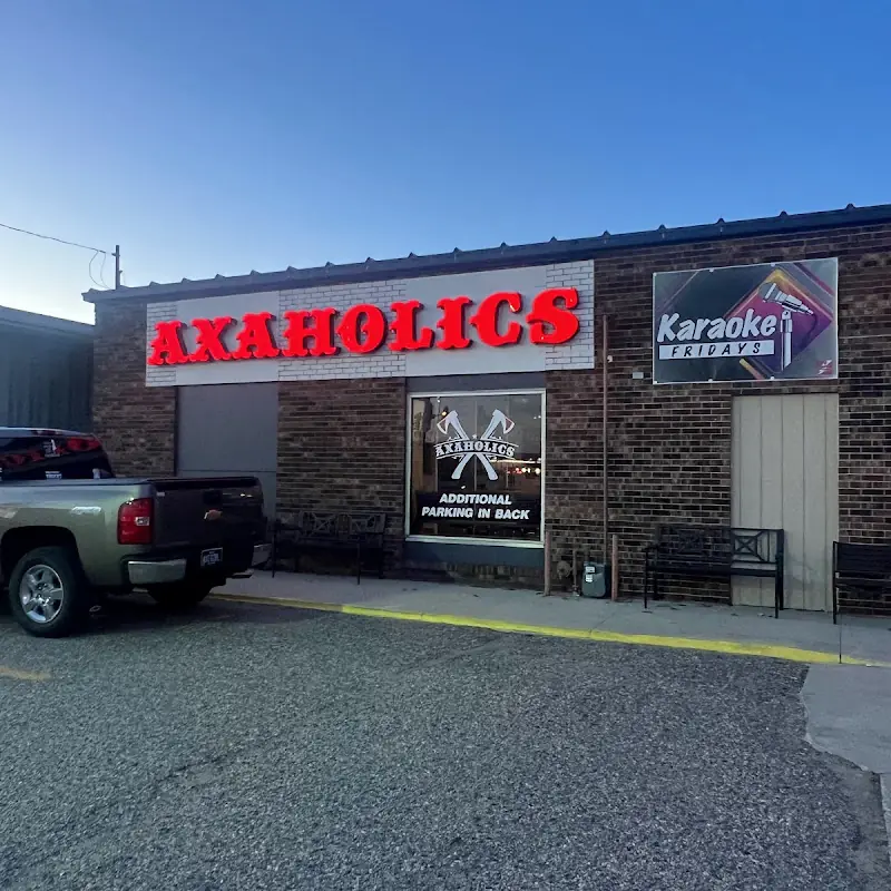 Axaholics Bar & Grill