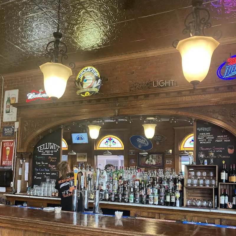Teluwut Grille House & Pub