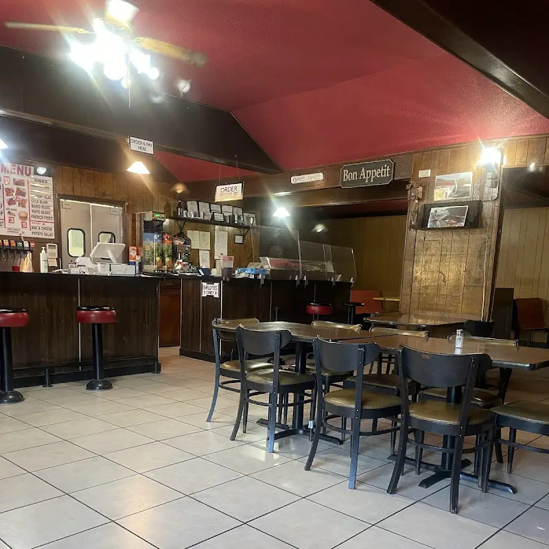 Hylton's Wood-Cooking Grill