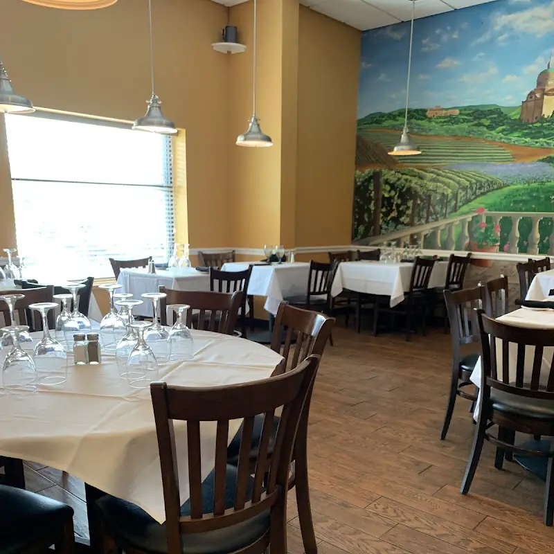 Max's Market & Eatery