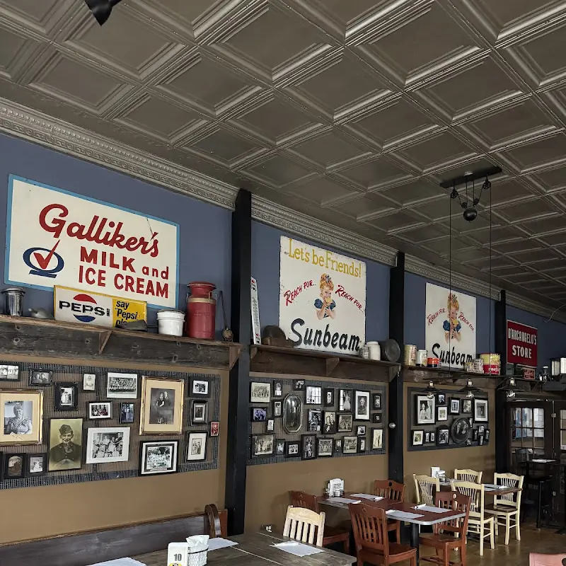 D'Arc's Pizza Shop