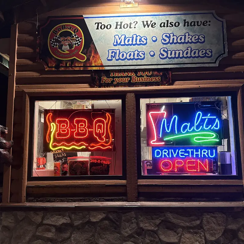 BoB-a-Q Smokehouse & Grill