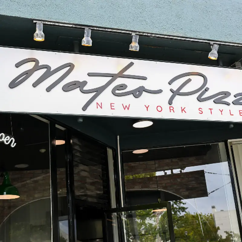 Mateo Pizza Restaurant